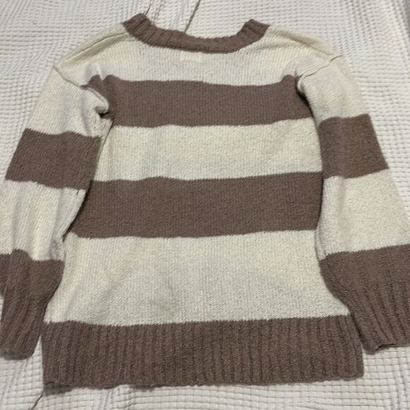 NWT- Hippie Rose - XS. Relaxed V Cut Striped Sweater - Picture 2 of 8